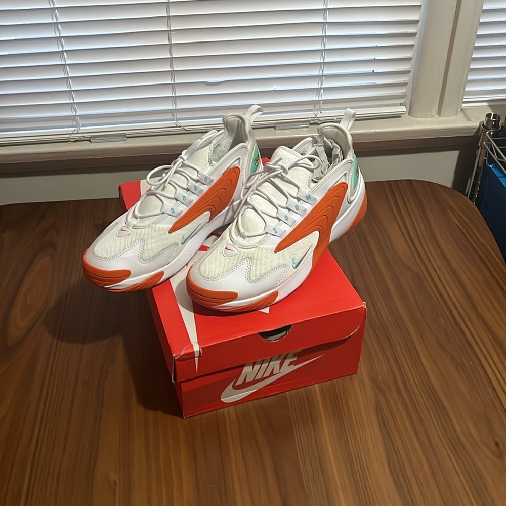 [NIB] Nike Zoom 2K. Rare Retro. Size Men 10.5. Perfect Condition. New in Box